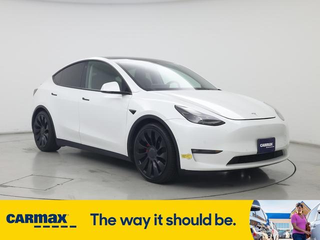 Photo of 2022 White Tesla Model Y