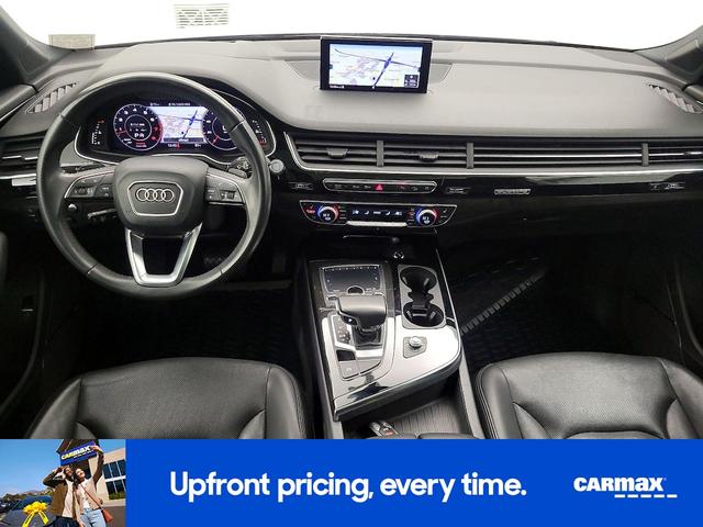 Photo of 2018 Black Audi Q7