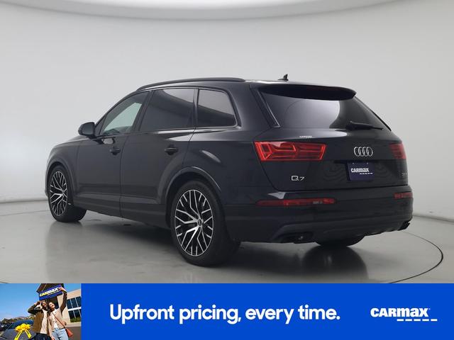 Photo of 2018 Black Audi Q7
