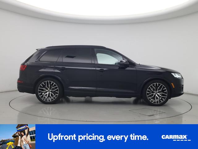 Photo of 2018 Black Audi Q7