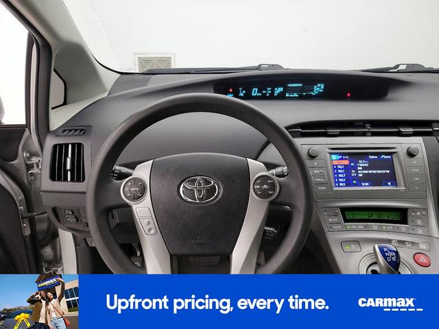 Photo of 2014 Silver Toyota Prius