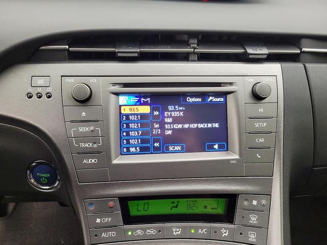 Photo of 2014 Silver Toyota Prius