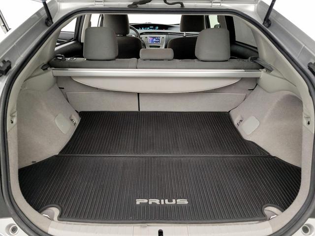 Photo of 2014 Silver Toyota Prius