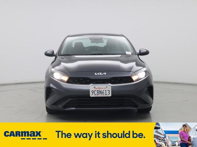 Photo of 2022 Gray Kia Forte