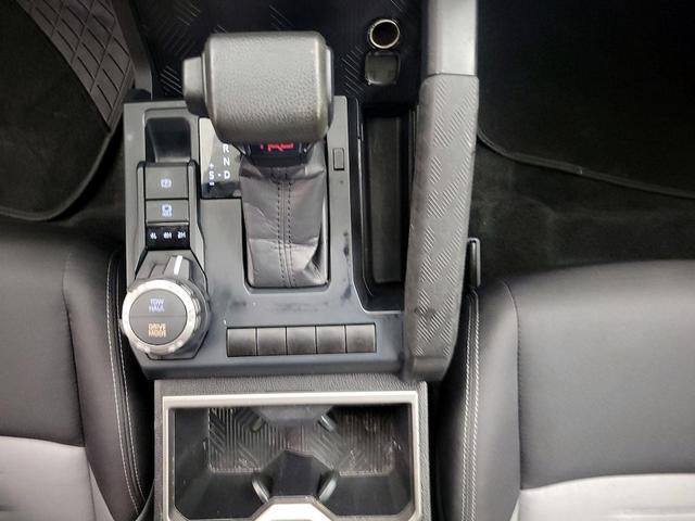 Photo of 2024 Gray Toyota Tacoma