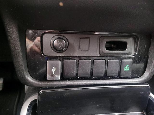 Photo of 2020 Black Mitsubishi Outlander