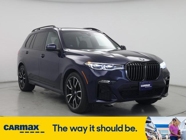 2022 BMW X7