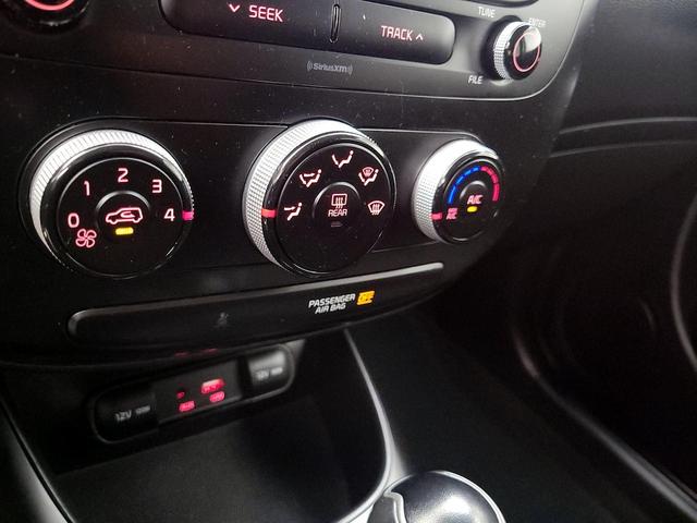 Photo of 2019 White Kia Soul