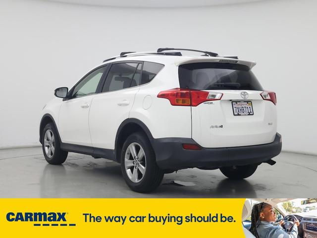 Photo of 2015 White Toyota RAV4