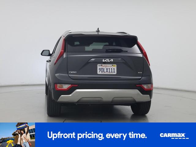Photo of 2023 Gray Kia Niro