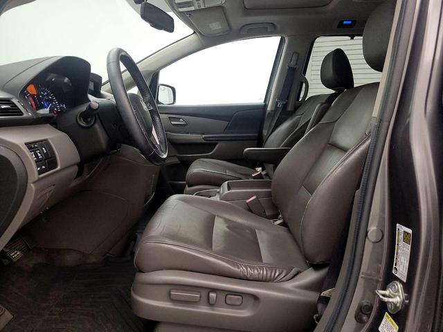 Photo of 2013 Gray Honda Odyssey