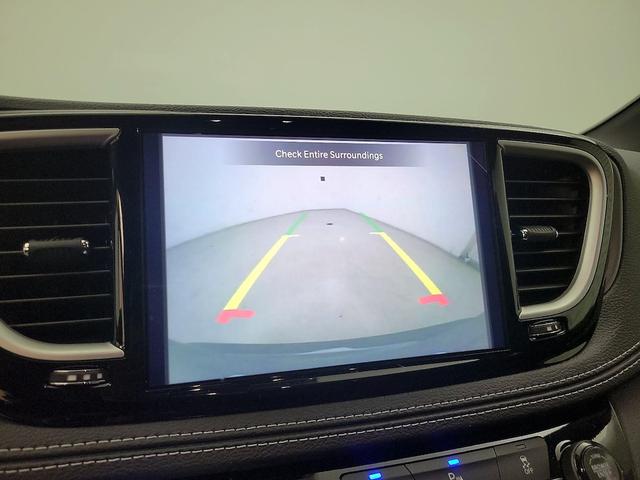 Photo of 2025 Gray Chrysler Pacifica Hybrid