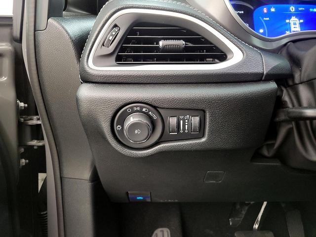 Photo of 2025 Gray Chrysler Pacifica Hybrid