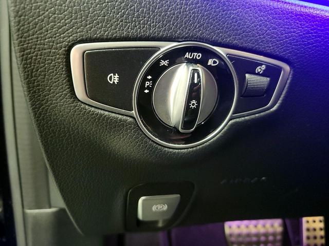 Photo of 2019 Blue Mercedes-Benz E-Class
