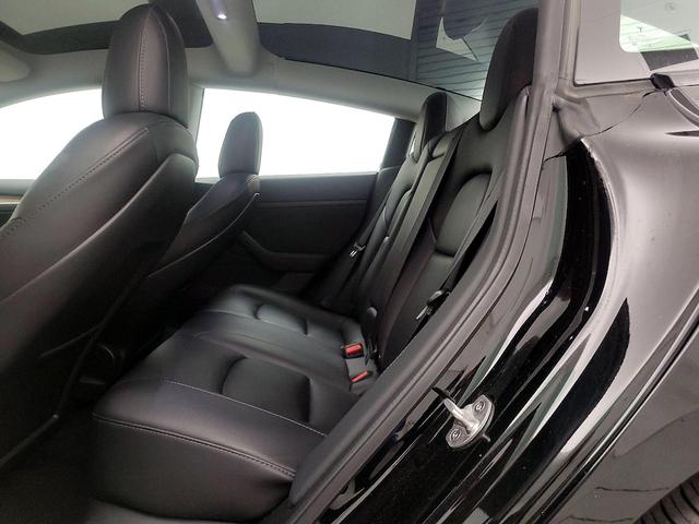 Photo of 2022 Black Tesla Model 3