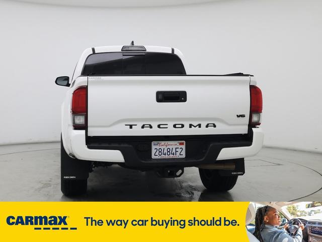 Photo of 2018 White Toyota Tacoma