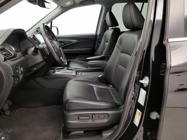 Photo of 2022 Black Honda Ridgeline