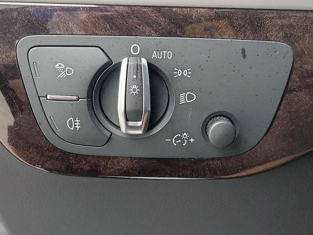 Photo of 2019 Black Audi Q7