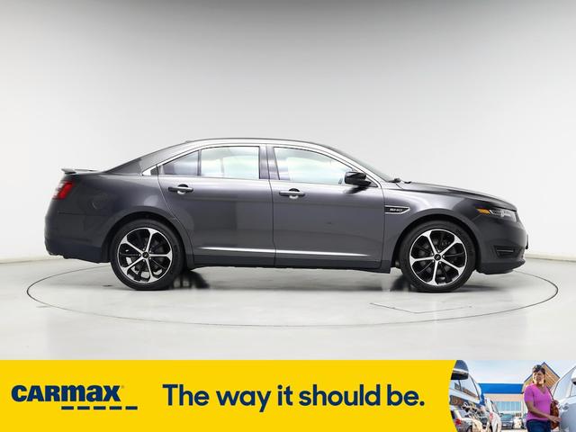 Photo of 2015 Gray Ford Taurus