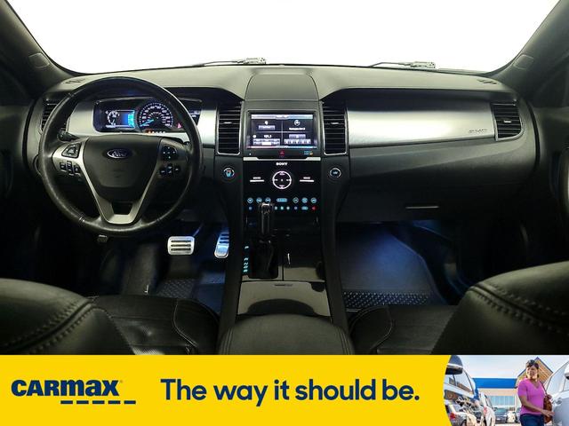 Photo of 2015 Gray Ford Taurus