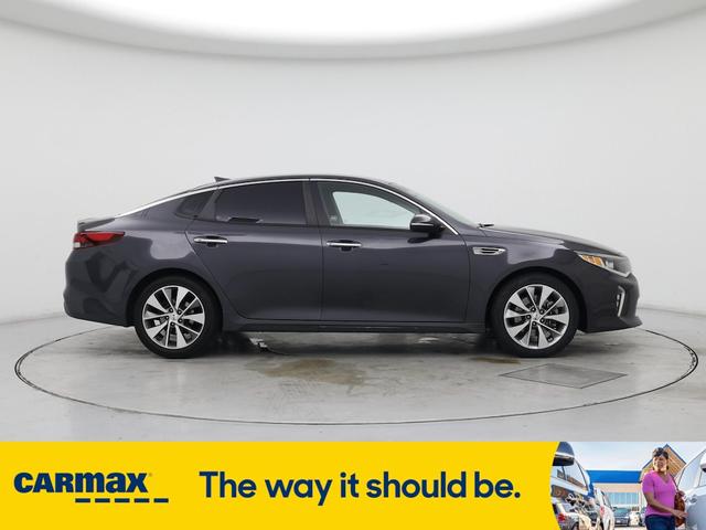 Photo of 2018 Gray Kia Optima