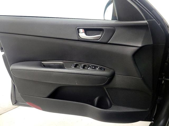 Photo of 2018 Gray Kia Optima