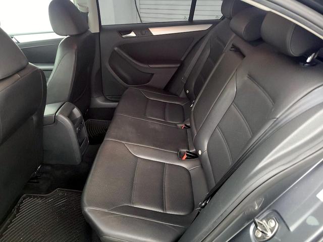Photo of 2014 Gray Volkswagen Jetta
