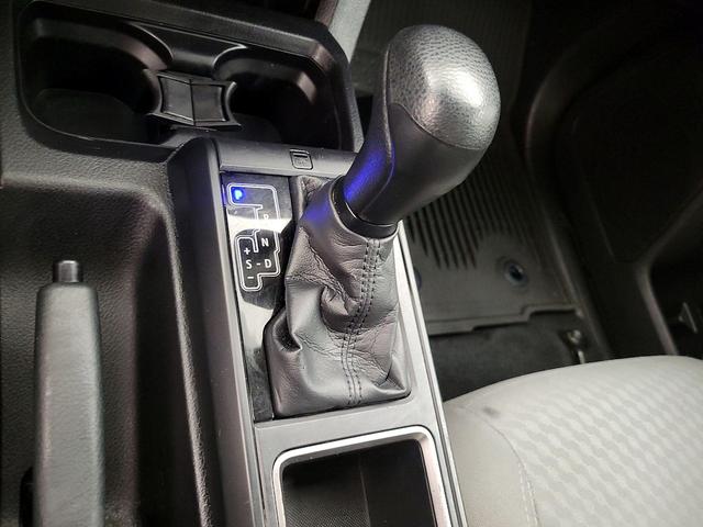 Photo of 2021 Gray Toyota Tacoma