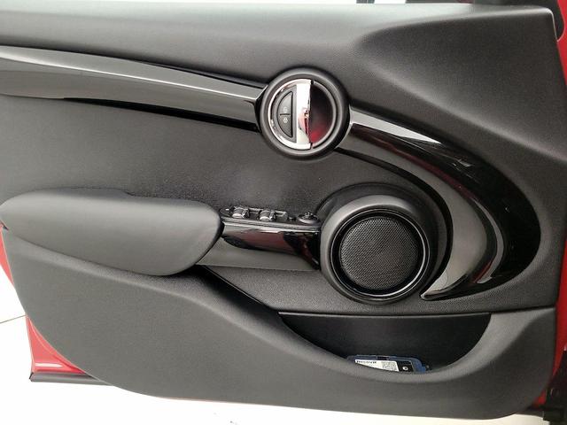 Photo of 2016 Red MINI Hardtop
