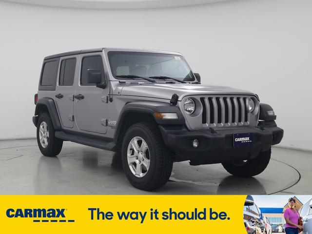 Photo of 2020 Silver Jeep Wrangler