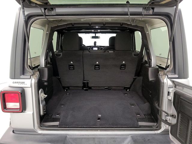 Photo of 2020 Silver Jeep Wrangler