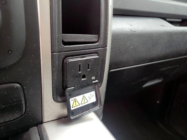Photo of 2020 White RAM 1500 Classic