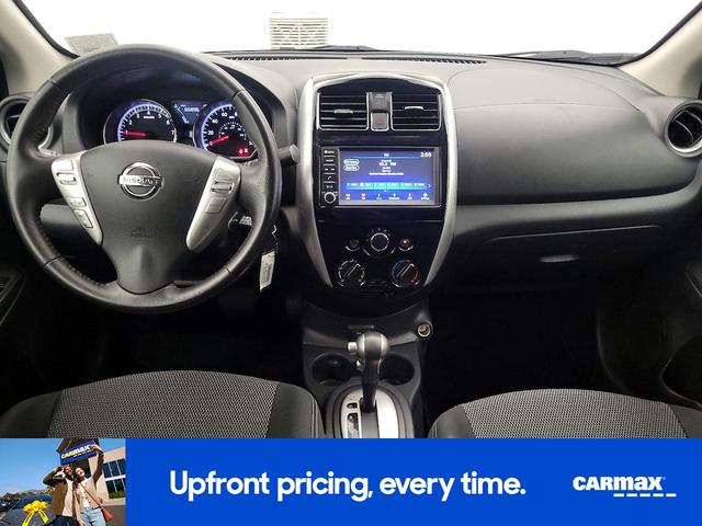 Photo of 2018 Gray Nissan Versa