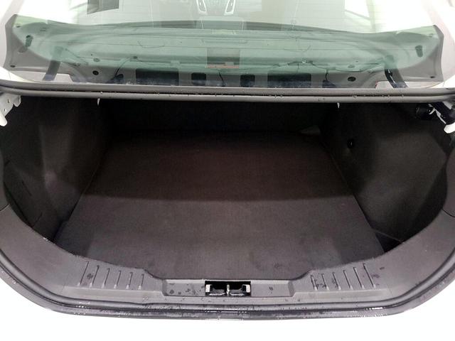 Photo of 2014 White Ford Focus