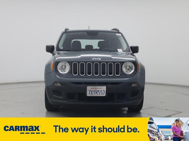 Photo of 2017 Gray Jeep Renegade