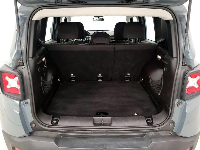 Photo of 2017 Gray Jeep Renegade