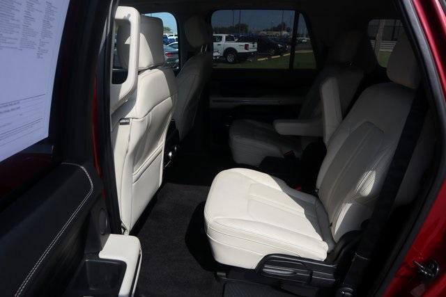 Photo of 2019 Ruby Red Ford Expedition Max