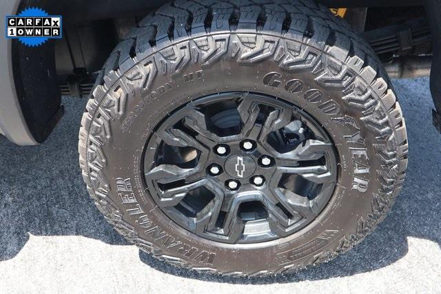 Photo of 2024 Black Chevrolet Silverado 1500