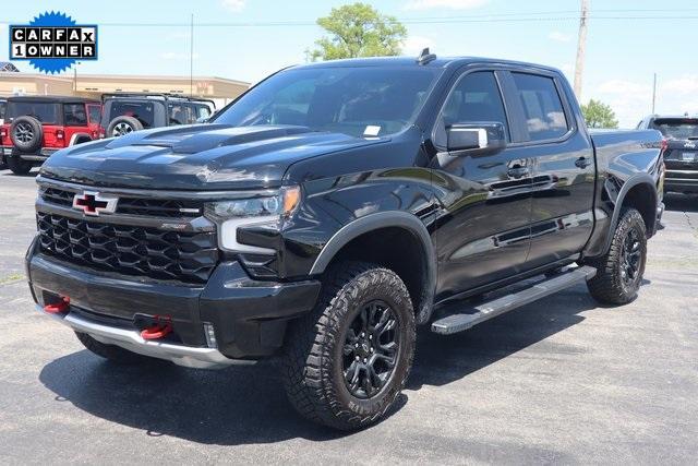 Photo of 2024 Black Chevrolet Silverado 1500