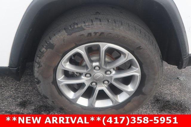 Photo of 2015 Bright White Clearcoat Jeep Grand Cherokee