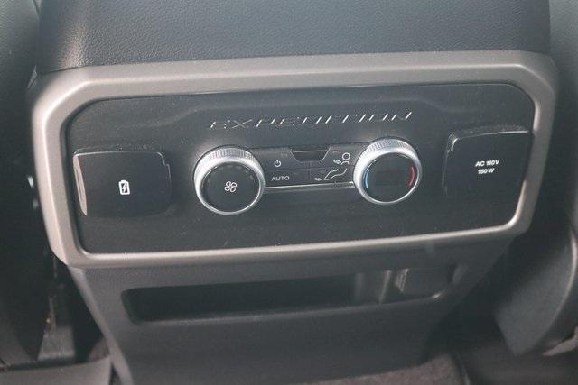 Photo of 2021 Magnetic Ford Expedition