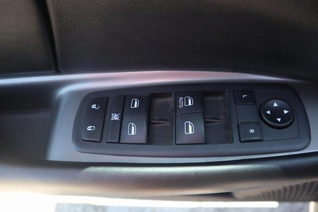 Photo of 2020 Granite Crystal Clearcoat Metallic Dodge Journey