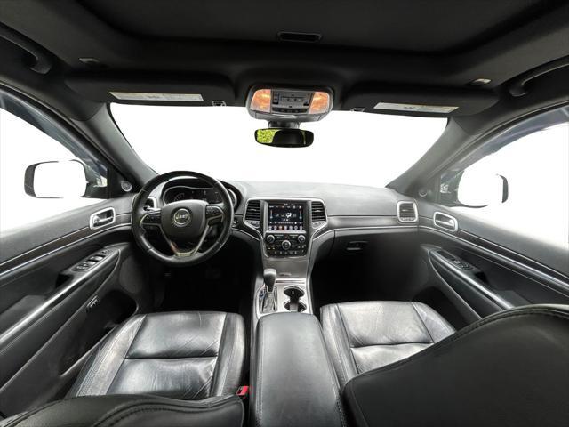 Photo of 2018 True Blue Pearlcoat Jeep Grand Cherokee