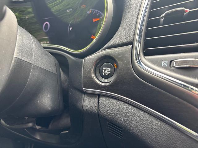 Photo of 2018 True Blue Pearlcoat Jeep Grand Cherokee