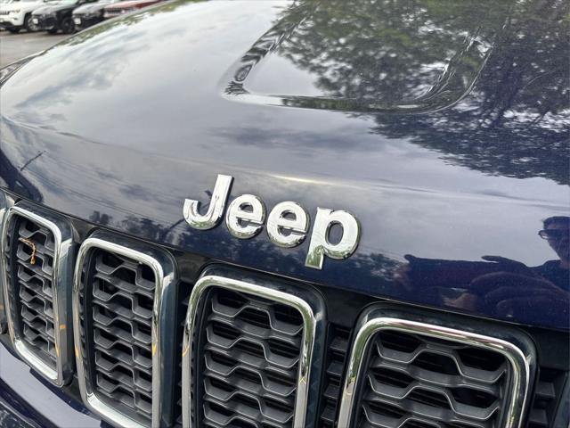 Photo of 2018 True Blue Pearlcoat Jeep Grand Cherokee