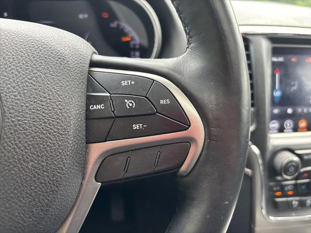 Photo of 2018 True Blue Pearlcoat Jeep Grand Cherokee