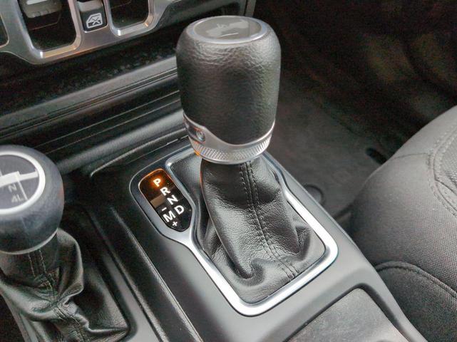Photo of 2022 Sting-Gray Clearcoat Jeep Wrangler