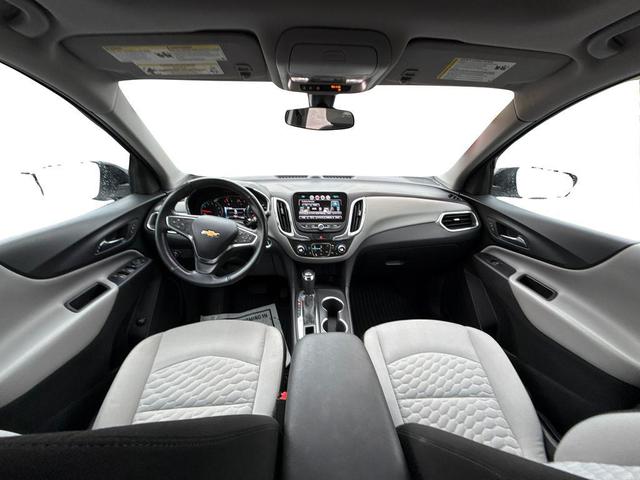 Photo of 2018 Summit White Chevrolet Equinox
