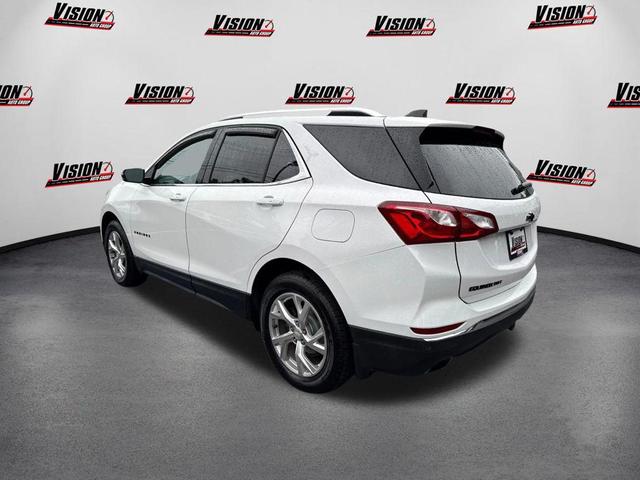 Photo of 2018 Summit White Chevrolet Equinox