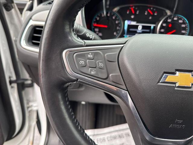 Photo of 2018 Summit White Chevrolet Equinox